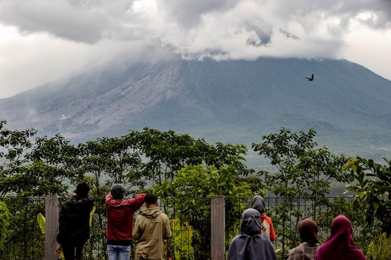 Vulcanul Semeru din insula indoneziana Java a erupt, Foto: Mas Agung Wilis/NurPhoto / Shutterstock Editorial / Profimedia