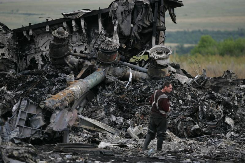 Ramasitele zborului MH17, Foto: Alexander Ermochenko / Zuma Press / Profimedia Images