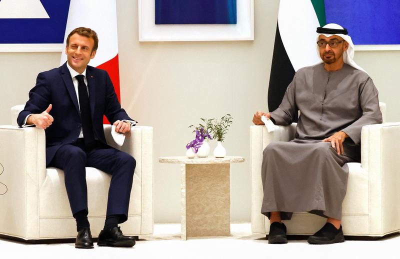 Emmanuel Macron alaturi de printul mostenitor al Emiratelor Arabe Unite, Foto: Thomas SAMSON / AFP / Profimedia