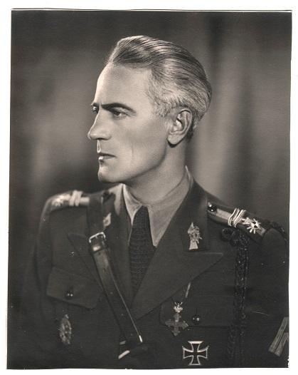 Vasile Scarneci, locotenet-colonel, Foto: Colectia Retromil Brasov