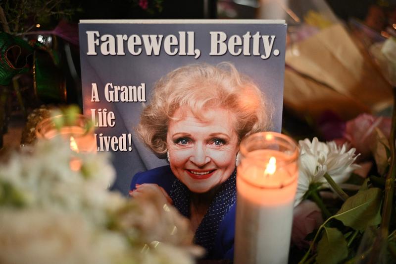 Betty White a murit cu putin inainte sa implineasca 100 de ani, Foto: Robyn Beck / AFP / Profimedia