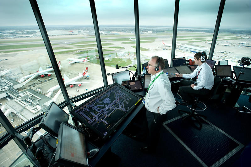 Turn de control aerian, Foto: Flickr/ NATS - UK air traffic control