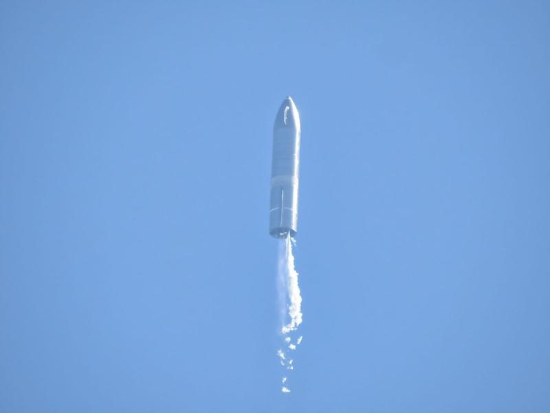 Testarea unei componente Starship, Foto: Ztiger, Dreamstime.com