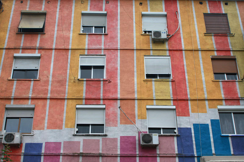 Blocuri colorate Tirana, Albania, Foto: Alamy / Profimedia