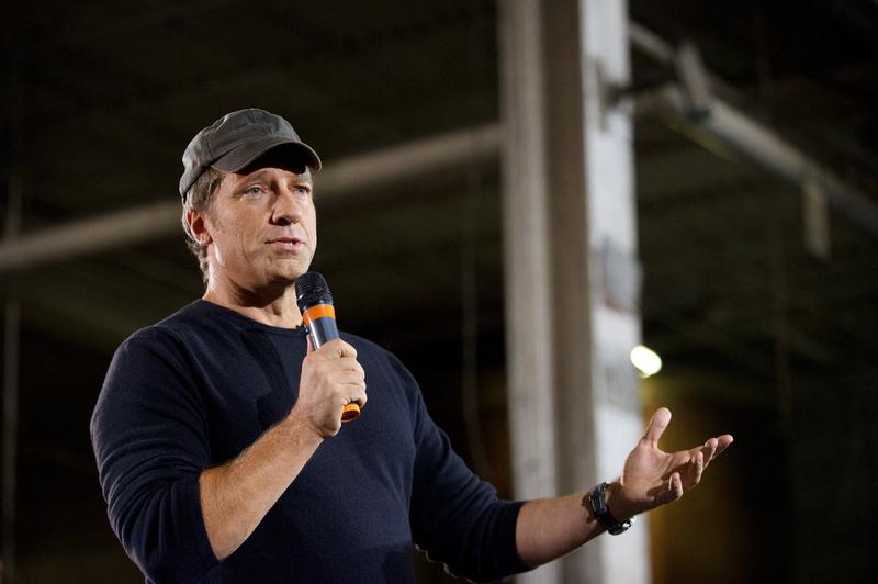 Mike Rowe a devenit cunoscut in intreaga lume ca prezentator al emisiunii Dirty Jobs, Foto: MANDEL NGAN / AFP / Profimedia