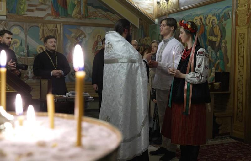 Doi tineri din Ucraina s-au casatorit in timp ce Rusia le-a atacat tara, Foto: Captura