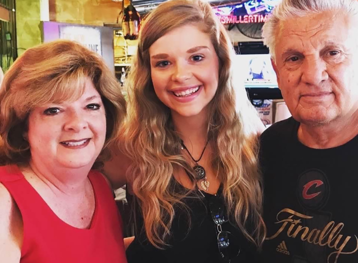 Familia Harvey , Foto: Arhiva personala