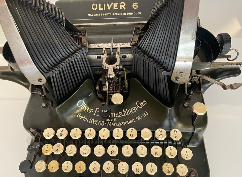 Mașină de scris Oliver 6, Berlin, Germania, începutul sec. XX, Foto: Artmark