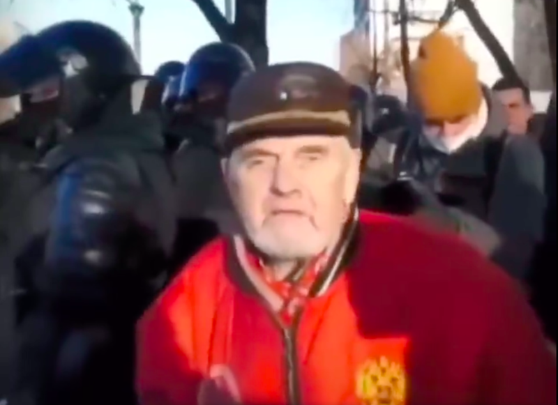 Protestatar de 83 ani din Rusia, Foto: Screenshot