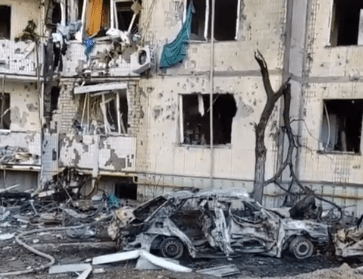 Un obuz a explodat in fata unui bloc din Kiev, Foto: Captura video