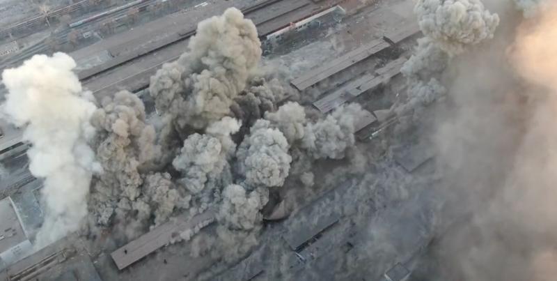 bombardamente in zona industriala din Mariupol, Foto: Captura