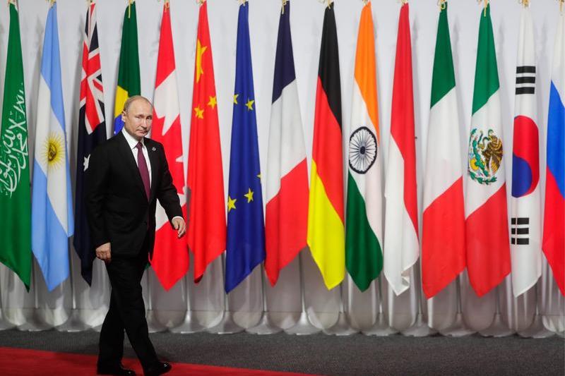 Vladimir Putin sosind la un summit G20, Foto: Mikhail Metzel / TASS / Profimedia Images