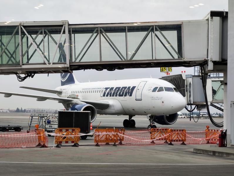 Tarom își suspendă zborurile către Israel