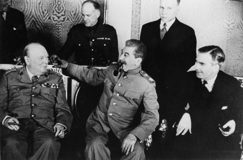 Winston Churchill si Iosif Stalin în 1944, Foto: akg-images / AKG / Profimedia