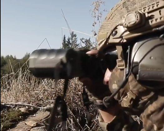 Militar pe campul de operatii, Foto: Captura video