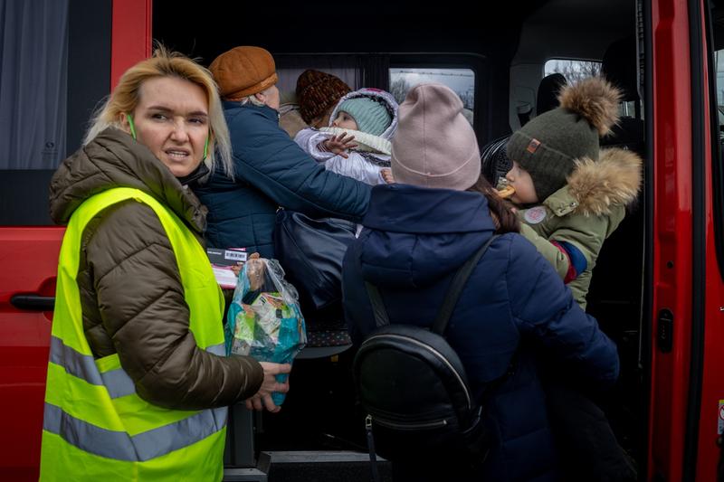 Refugiati la graniță, Foto: Bogdan Dinca