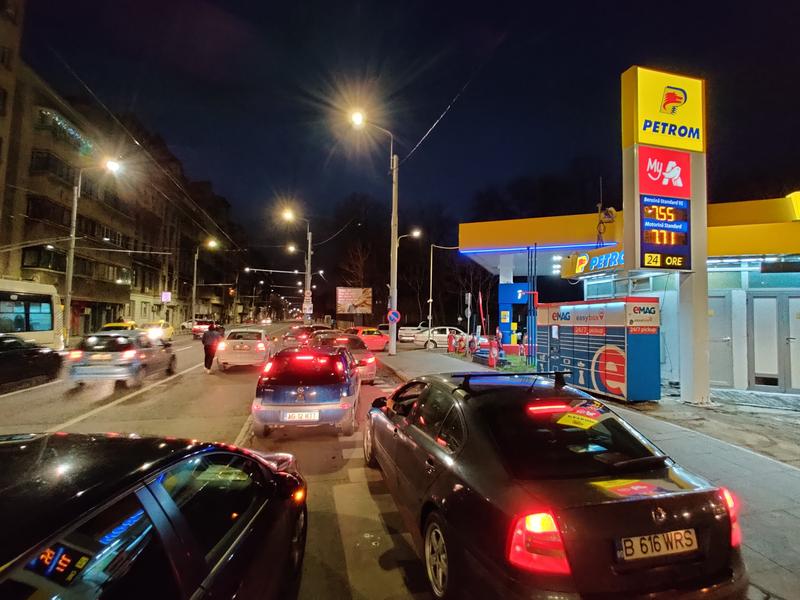 Coada benzinarie in Bucuresti, Foto: Hotnews