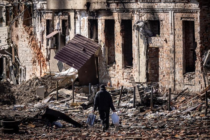 Orasul Trosteaneț este plin de campcane minate dupa retragerea rusilor, Foto: FADEL SENNA / AFP / Profimedia Images