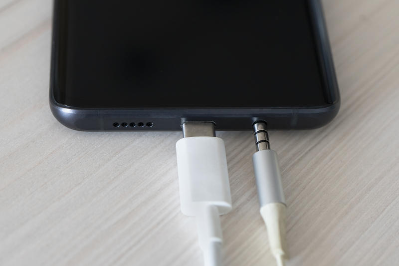 incarcator - usb C, Foto: © Dmitrii Melnikov | Dreamstime.com