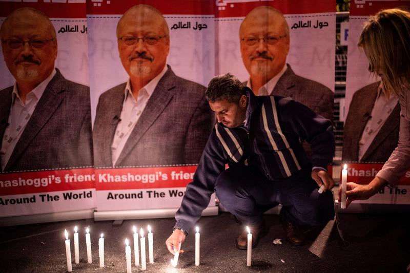 Lumanari aprinse in memoria lui Jamal Khashoggi, Foto: Yasin AKGUL / AFP / Profimedia