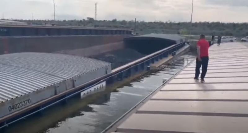 Barja scufundata in portul Constanța, Foto: Captura YouTube