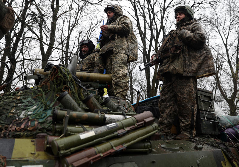 soldati ucraineni in Izium, nu departe de linia frontului cu rusii, Foto: Anatolii STEPANOV / AFP / Profimedia