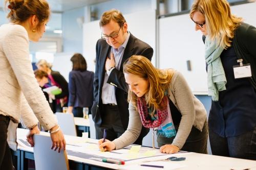 Experiența unui Executive MBA oferă managerilor încrederea de a-și lansa propria afacere, Foto: WU Executive Academy