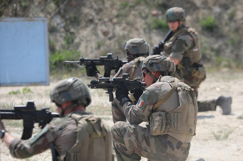 Militari francezi ai Grupului de Luptă NATO din România, Foto: MApN
