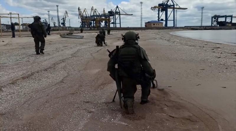 Rușii spun că au deminat portul Mariupol și că activitățile au fost reluate, Foto: EyePress News / Shutterstock Editorial / Profimedia Images