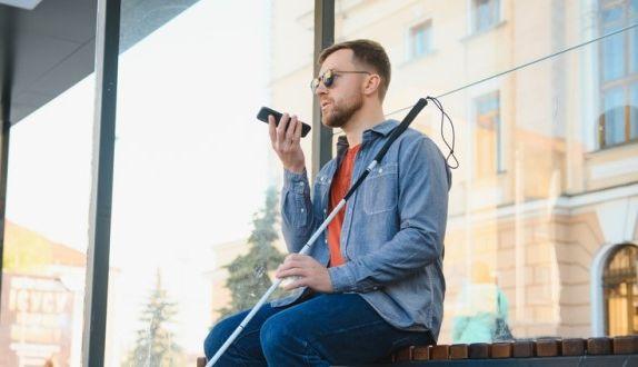 Persoana cu dizabilitati, Foto: ANCOM