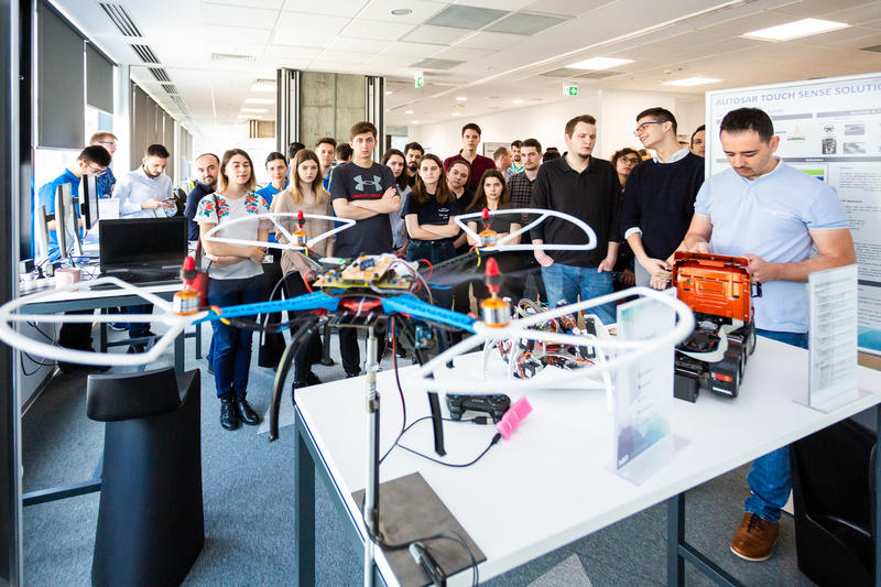 NXP Semiconductors crește cu 200 de colegi noi în acest an, Foto: NXP Semiconductors