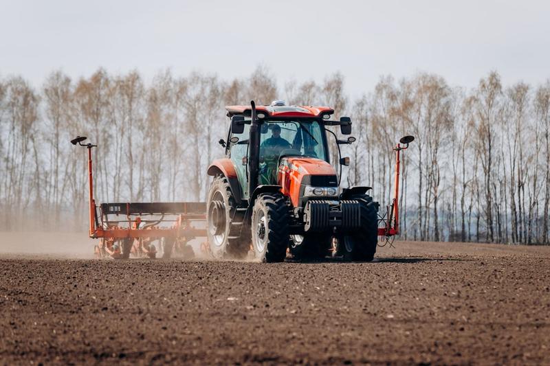 Tractor din Ucraina, Foto: Viktor Bondar, Dreamstime.com