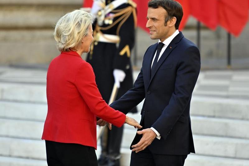 Ursula von der Leyen si Emmanuel Macron , Foto: Shutterstock Editorial / Profimedia Images