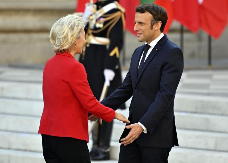 Ursula von der Leyen si Emmanuel Macron , Foto: Shutterstock Editorial / Profimedia Images