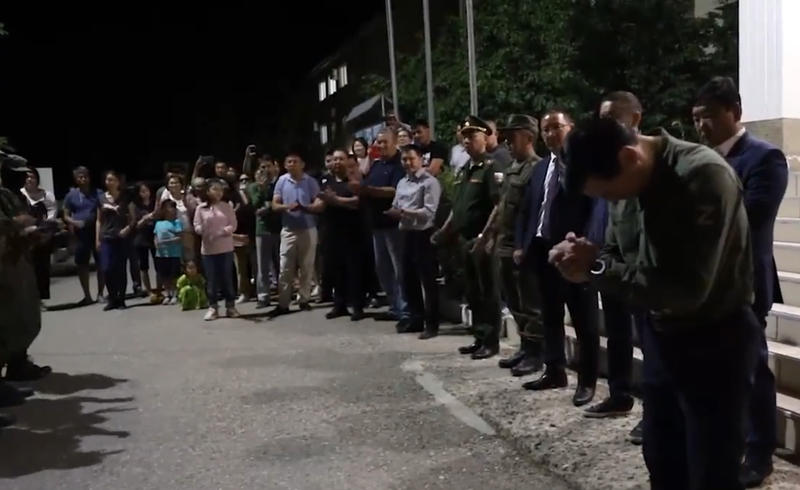 Militarii kalmaci primiti acasa, Foto: Captura video