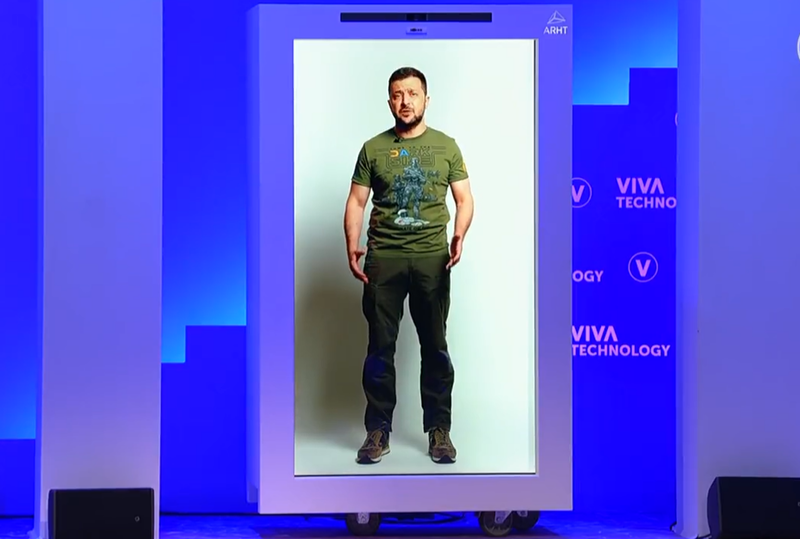 Zelenski a aparut sub forma unei holograme la un targ de tehnologie, Foto: Captura video