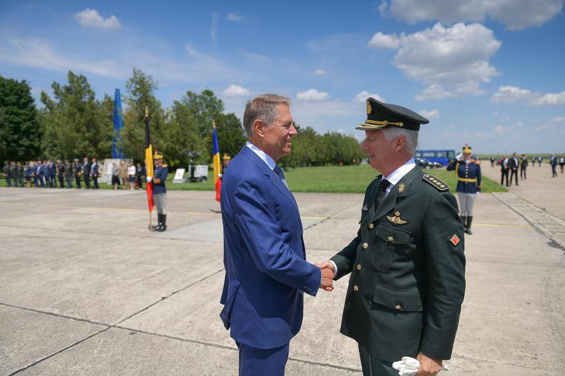 Președintele Iohannis l-a primit pe Regele Belgienilor la Baza Militară Mihail Kogălniceanu, Foto: Presidency.ro