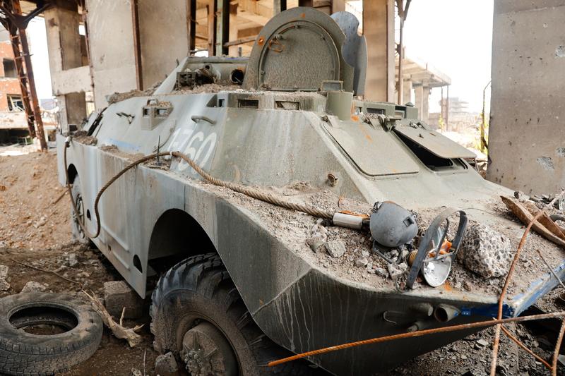 Echipament militar lângă Azovstal, Foto: Valentin Sprinchak / TASS / Profimedia