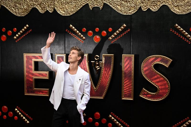 Actorul american Austin Butler îl interpretează pe regele rock & rock în filmul biografic Elvis, Foto: JUSTIN TALLIS / AFP / Profimedia