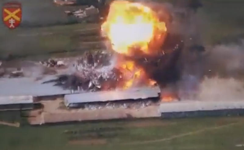 Depozit de munitie rusesc distrus de fortele ucrainene, Foto: Captura video