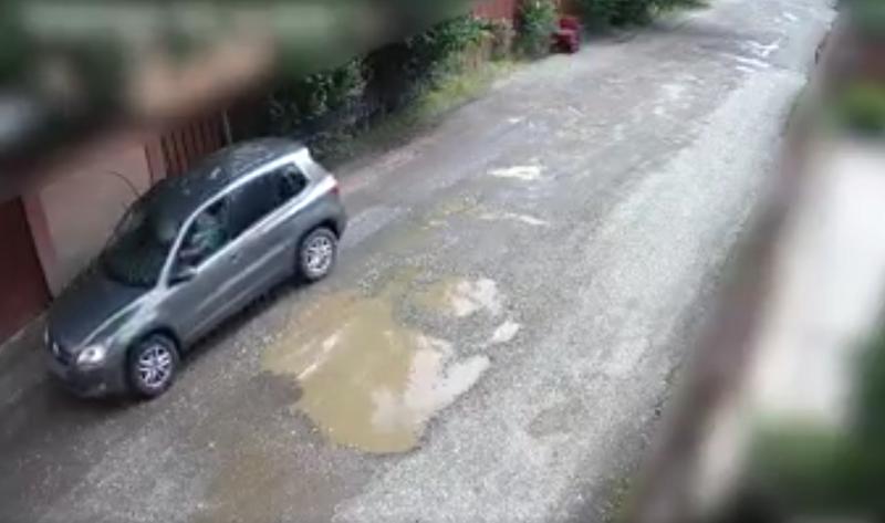 Descarca gunoiul la portile vecinilor, Foto: captura video