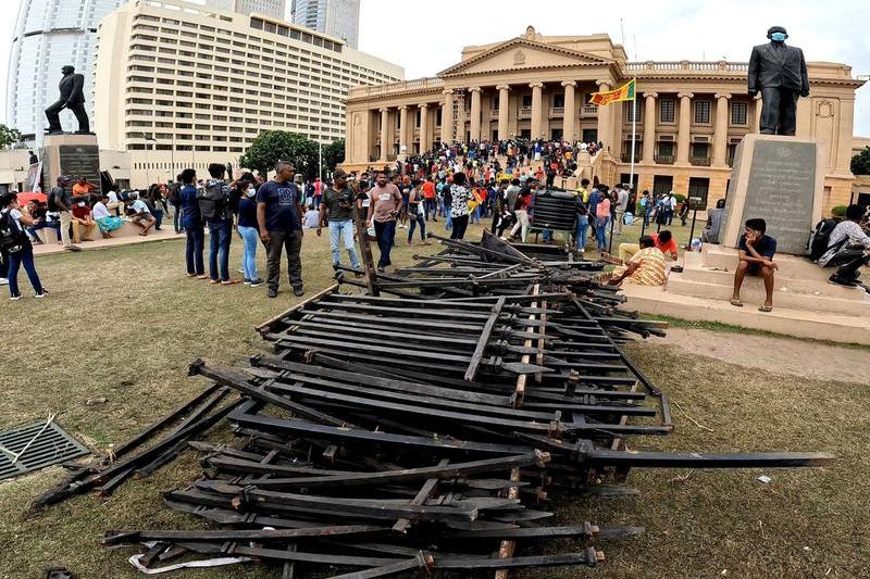 Protestatarii au ocupat reședința președintelui din Sri Lanka, Foto: Tharaka Basnayaka/NurPhoto / Shutterstock Editorial / Profimedia