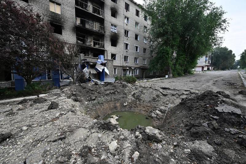 Cladire distrusa din Siversk, in urma bombardamentelor rusesti, Foto: Genya Savilov / AFP / Profimedia Images