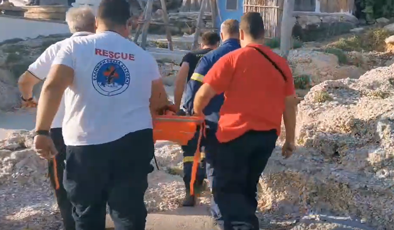 Pilotul roman salvat dupa ce elicopterul pilotat de el s-a prabusit in mare, Foto: Captura video