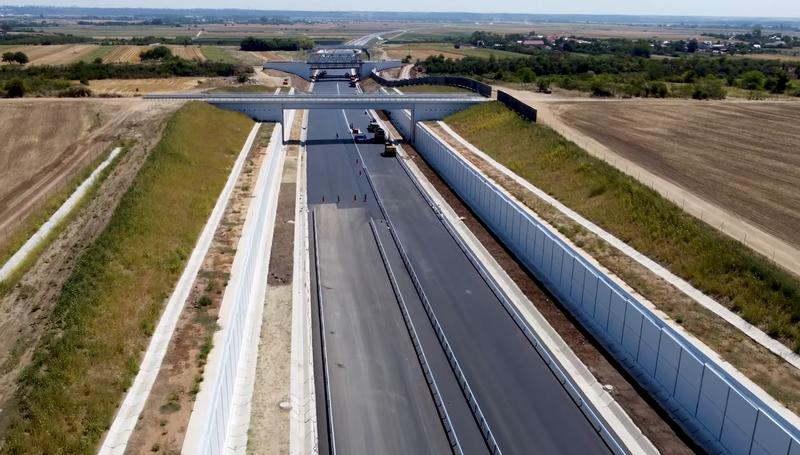 Drumul Expres Craiova - Pitesti, lucrari la Ganeasa inainte de deschidere, Foto: Captura YouTube