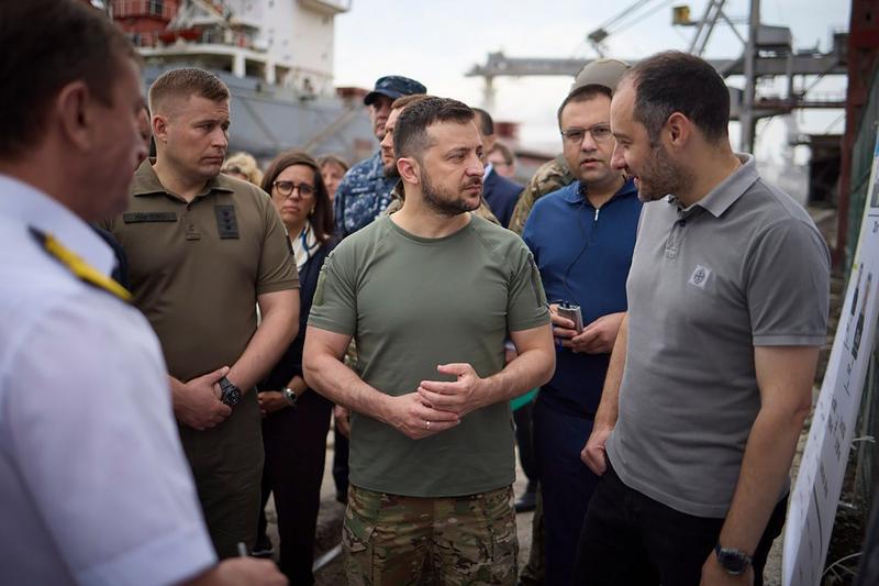 Volodimir Zelenski a vizitat portul Chornomorsk, Foto: Ukrainian Presidential Press Office / AP / Profimedia