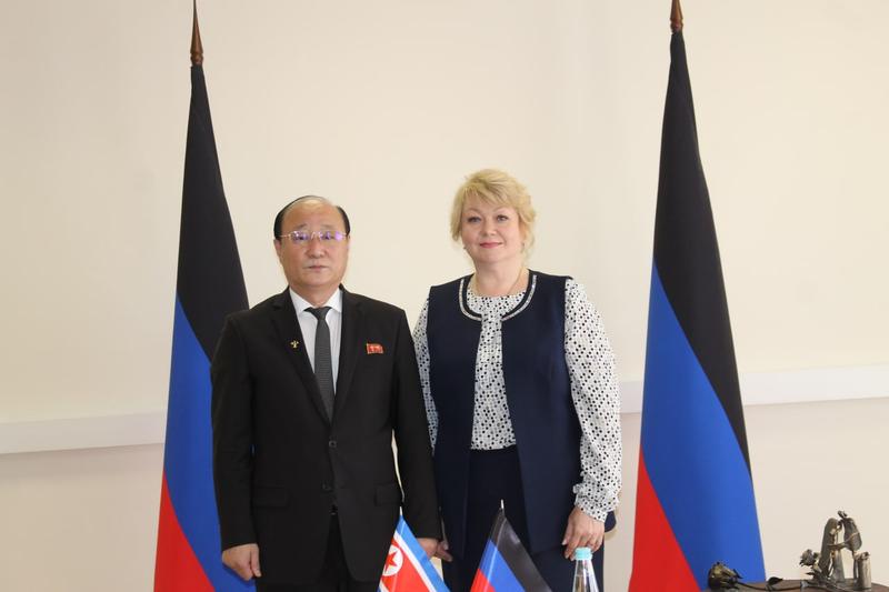 Olga Makeeva, ambasadoarea RPD la Moscova, si ambasadorul Coreei de Nord, Foto: Telegram