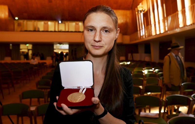 Ucraineanca Marina Viazovska, profesoară de matematică în Elveţia, este a doua femeie care a câştigat medalia Fields, Foto: Vesa Moilanen / AFP / Profimedia