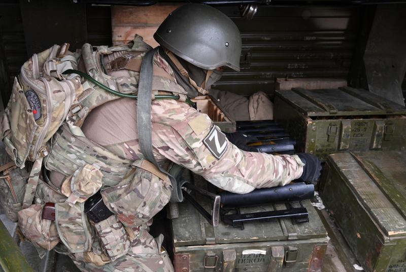 Război în Ucraina: Militar din trupele pro-ruse, în regiunea Harkov, Foto: Viktor Antonyuk / Sputnik / Profimedia Images