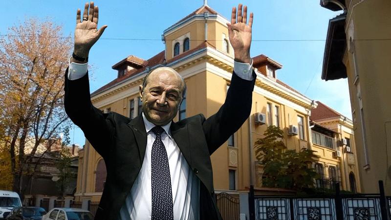 Traian Băsescu a împrumutat o jumătate de milion de lei de la fiica cea mare, Foto: fanatik.ro